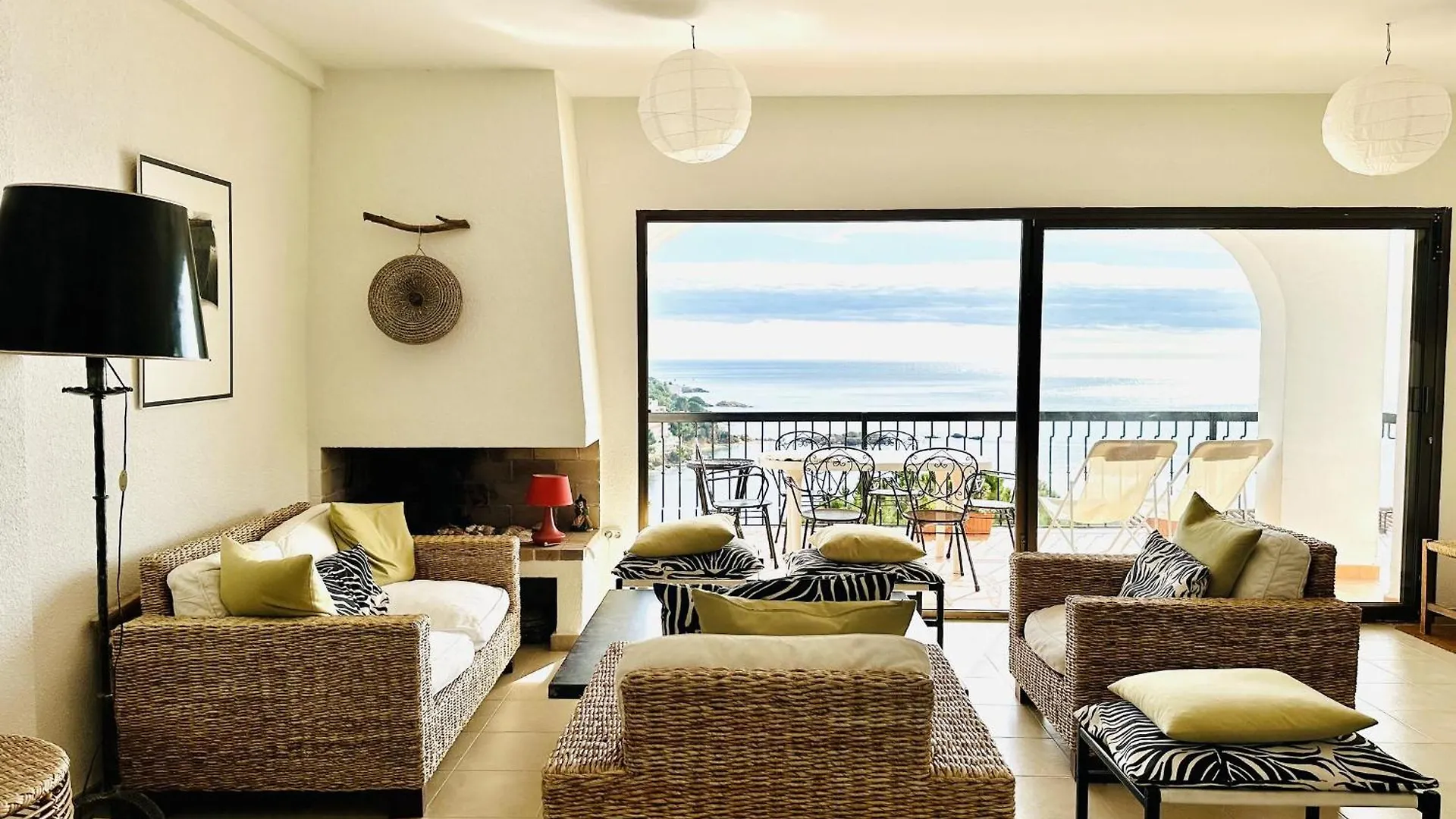 3176 Jeroni Pau 39 2º Izq., Fantastico Apartamento Con Vistas Inmejorables Al Mar, Cerca Del Camino De Ronda. - Es-258-11 Roses Spain
